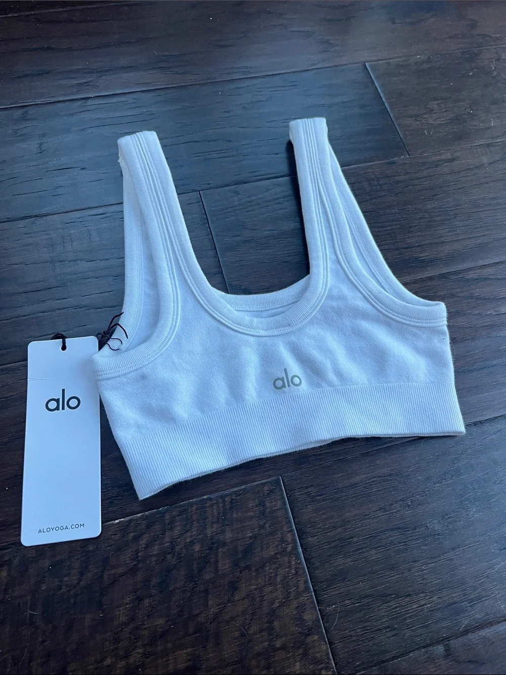 ALO Yoga White Seamless Ribbed-Edge Crop Sports Bra